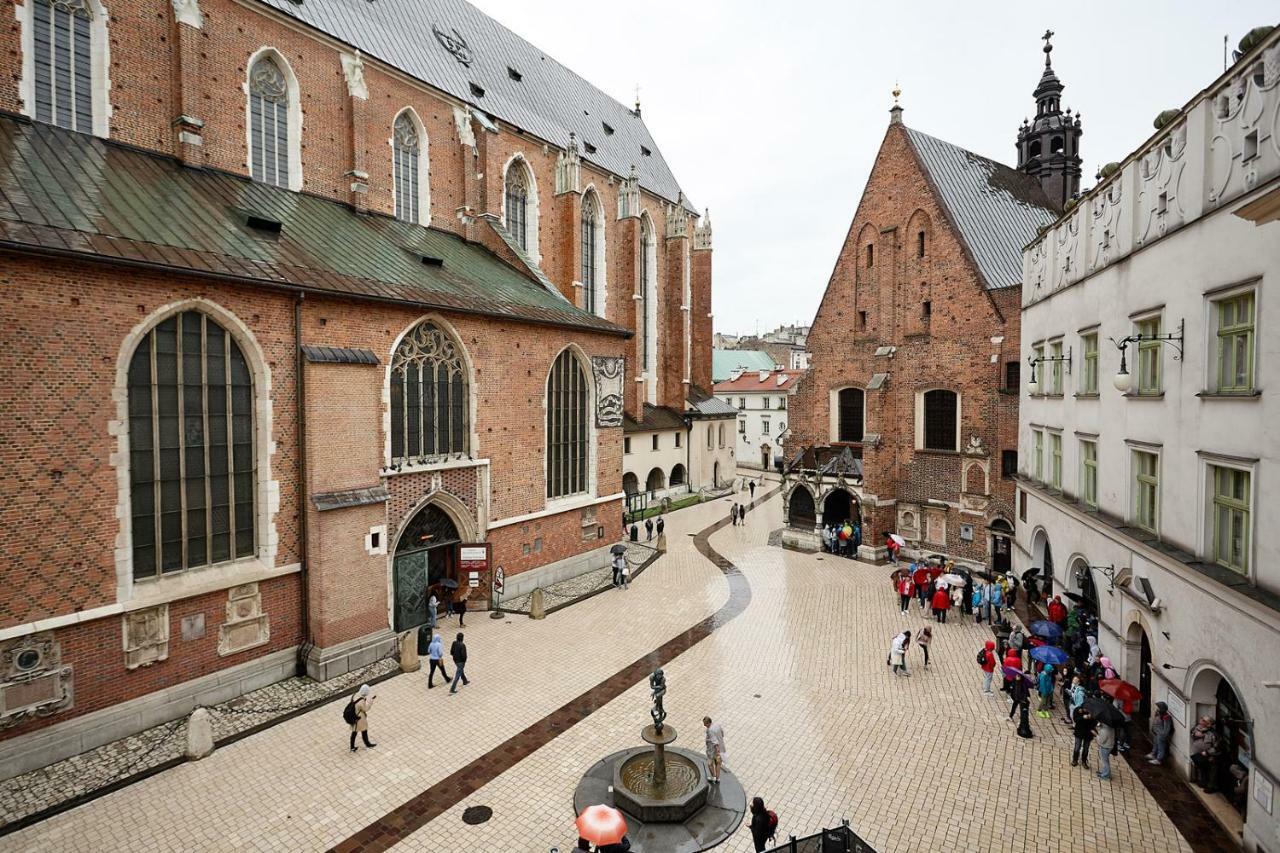 クラクフPlac Mariacki 8アパートメント エクステリア 写真