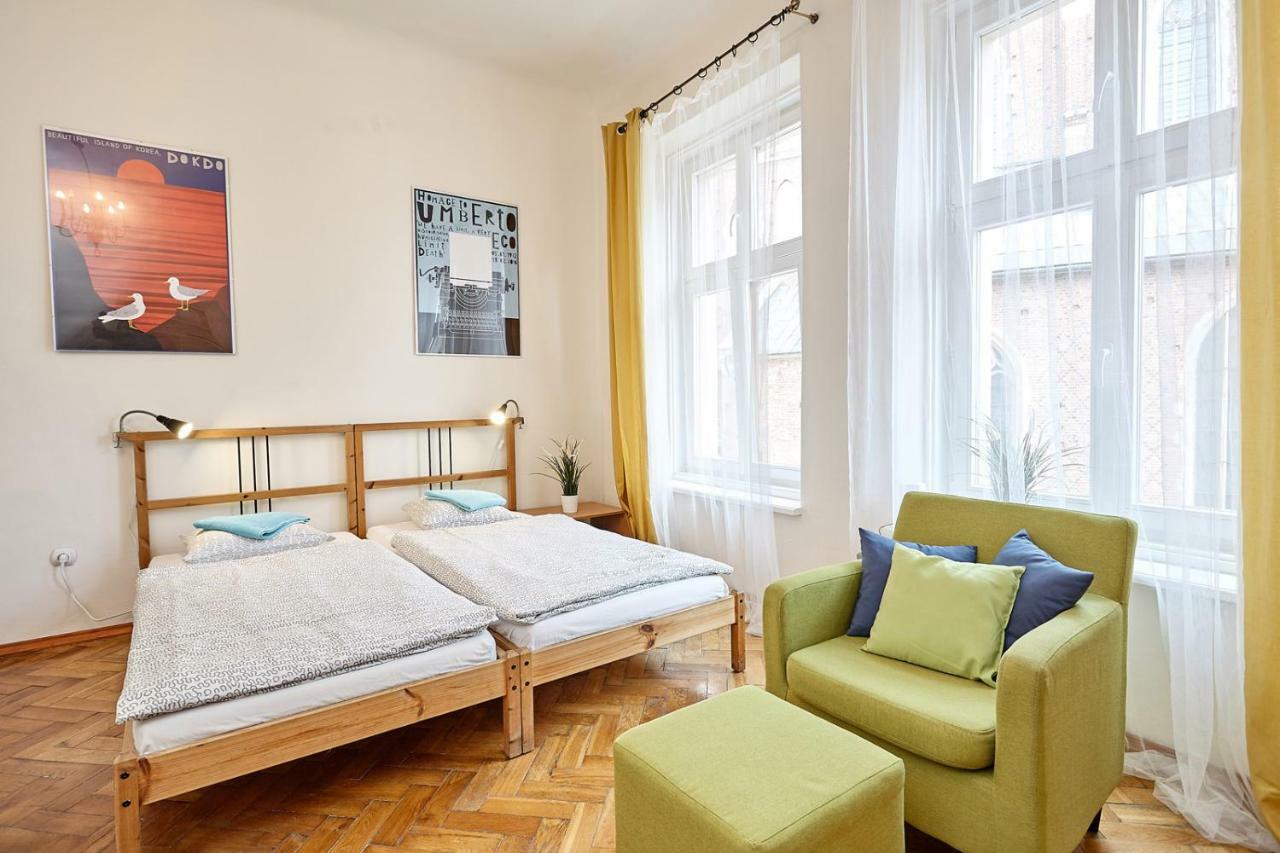 クラクフPlac Mariacki 8アパートメント エクステリア 写真