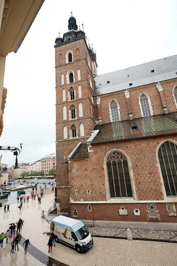クラクフPlac Mariacki 8アパートメント エクステリア 写真